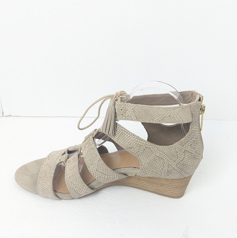 NWOT UGG Yasmin Snake Wedge Sandals - Picture 10 of 16